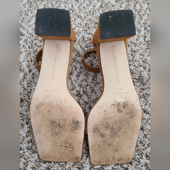 Good American Block Heel Square Toe Sandals - Picture 5 of 5